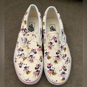 VANS Disney Minnie Mouse Slip-On Shoes, Women’s Size 7